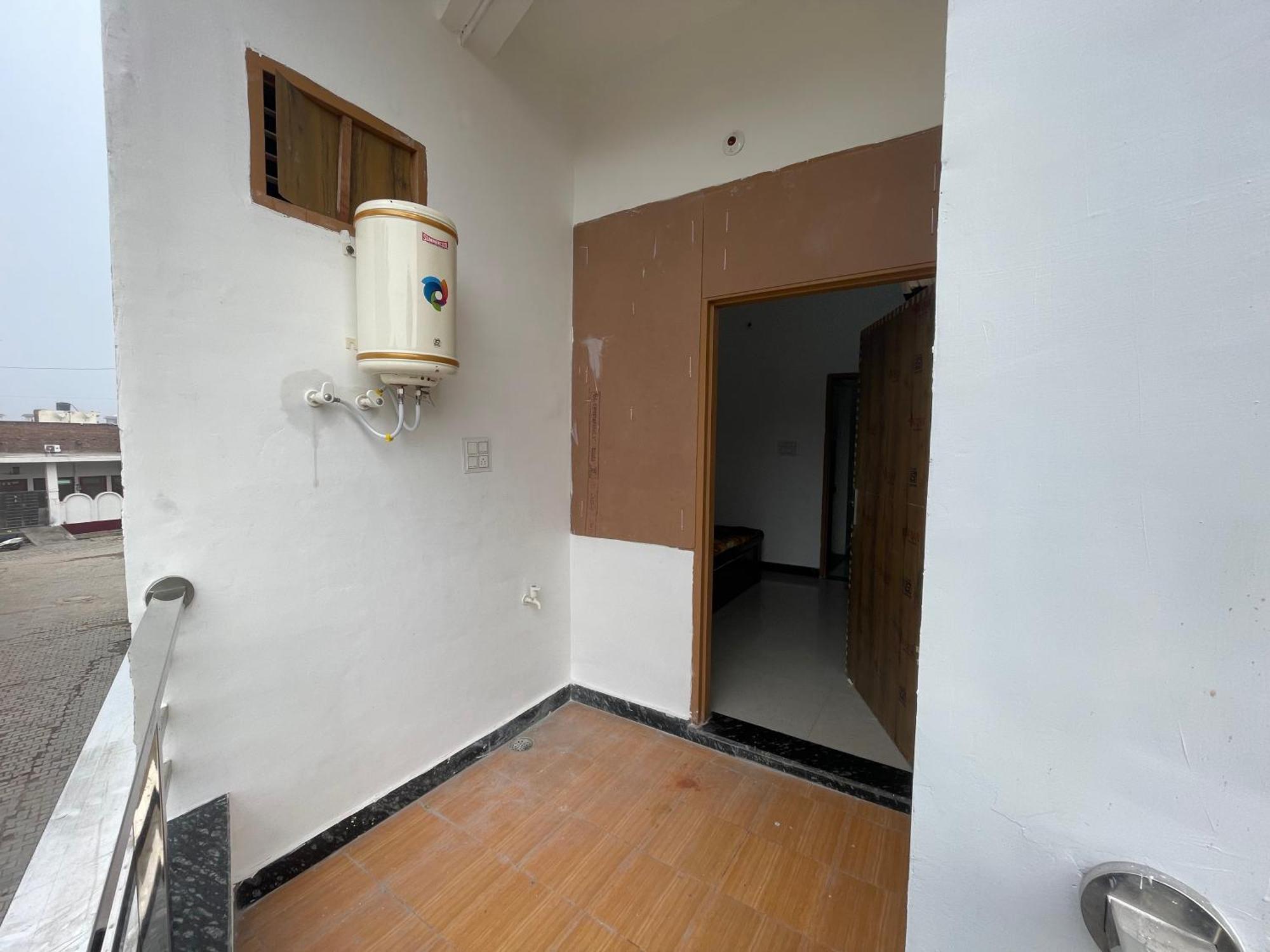 Rukmani Villas Group Of Rukmani Home Stay Mathura Esterno foto