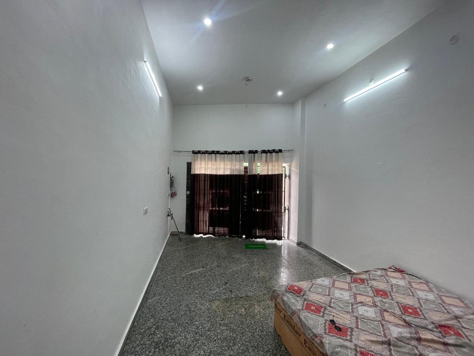 Rukmani Villas Group Of Rukmani Home Stay Mathura Esterno foto