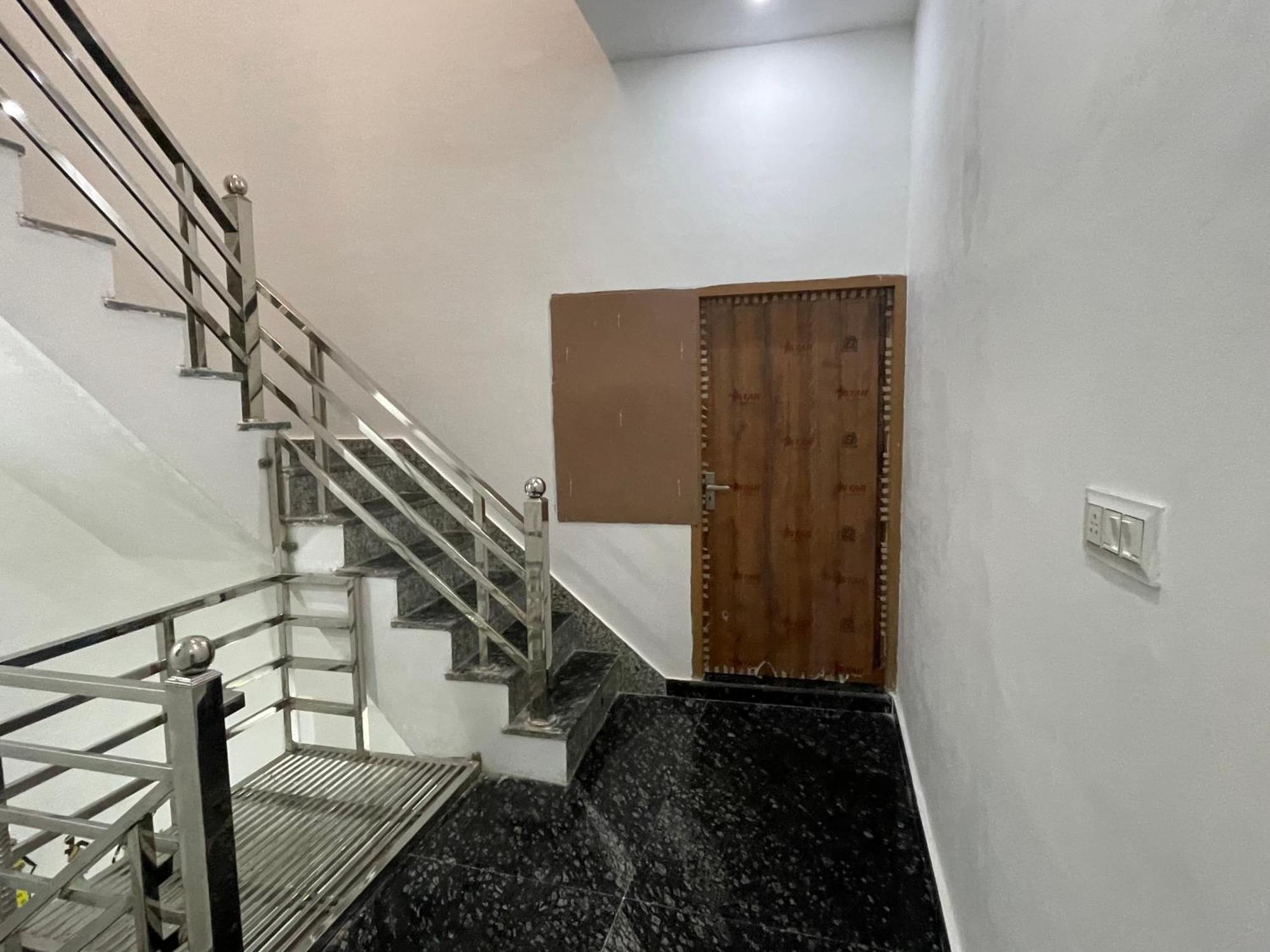 Rukmani Villas Group Of Rukmani Home Stay Mathura Esterno foto