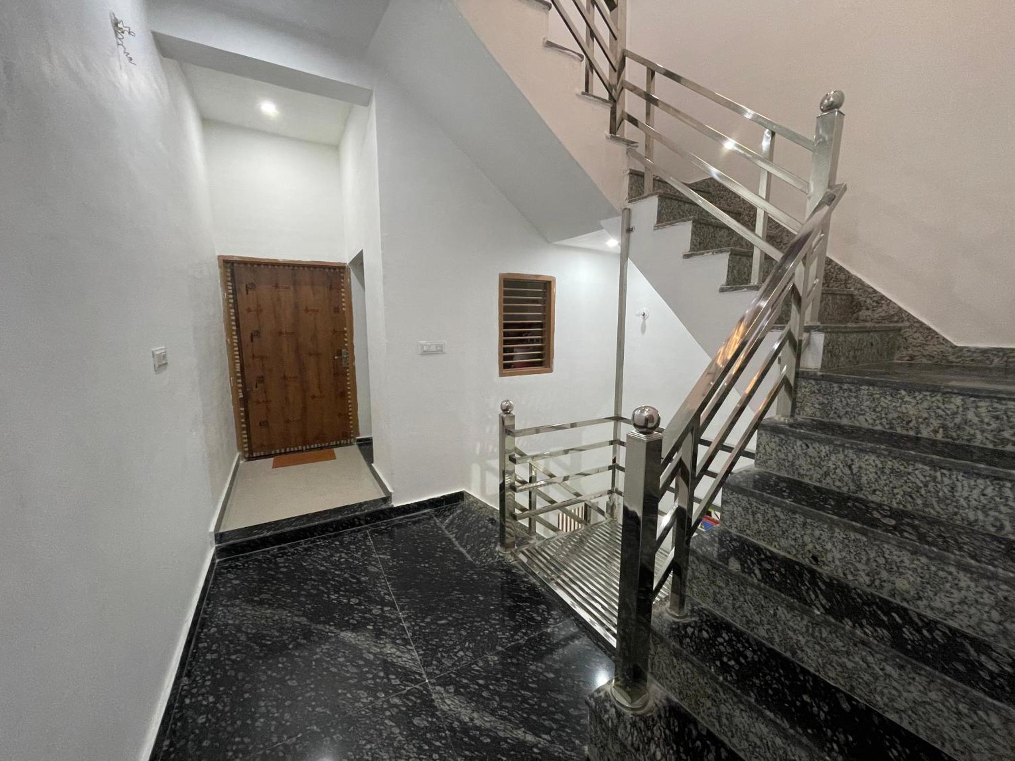 Rukmani Villas Group Of Rukmani Home Stay Mathura Esterno foto