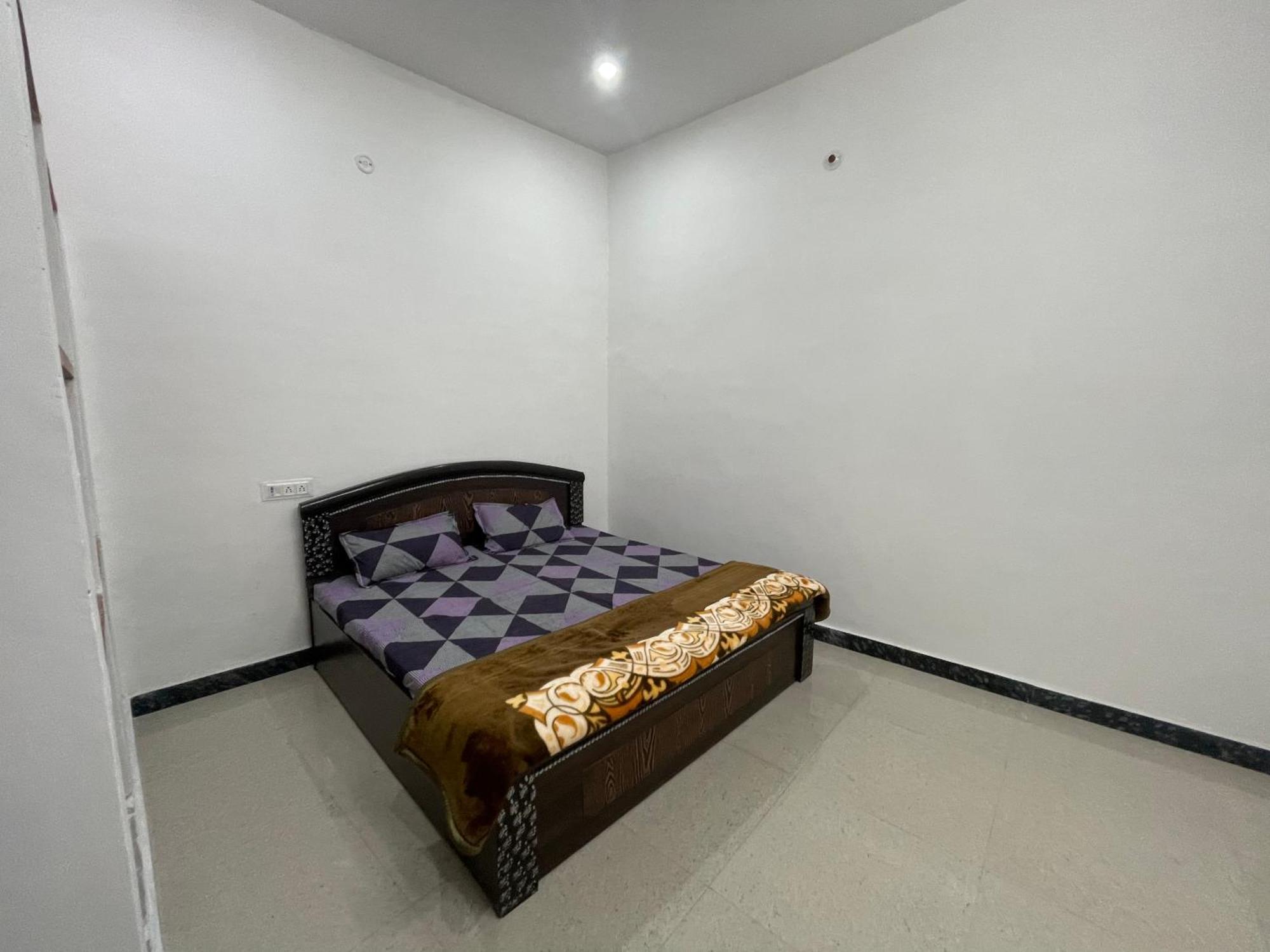 Rukmani Villas Group Of Rukmani Home Stay Mathura Esterno foto