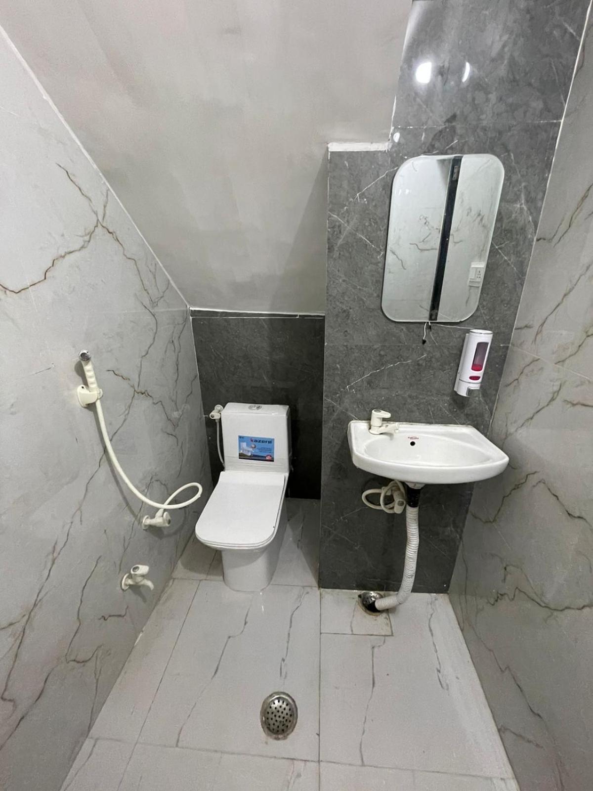 Rukmani Villas Group Of Rukmani Home Stay Mathura Esterno foto